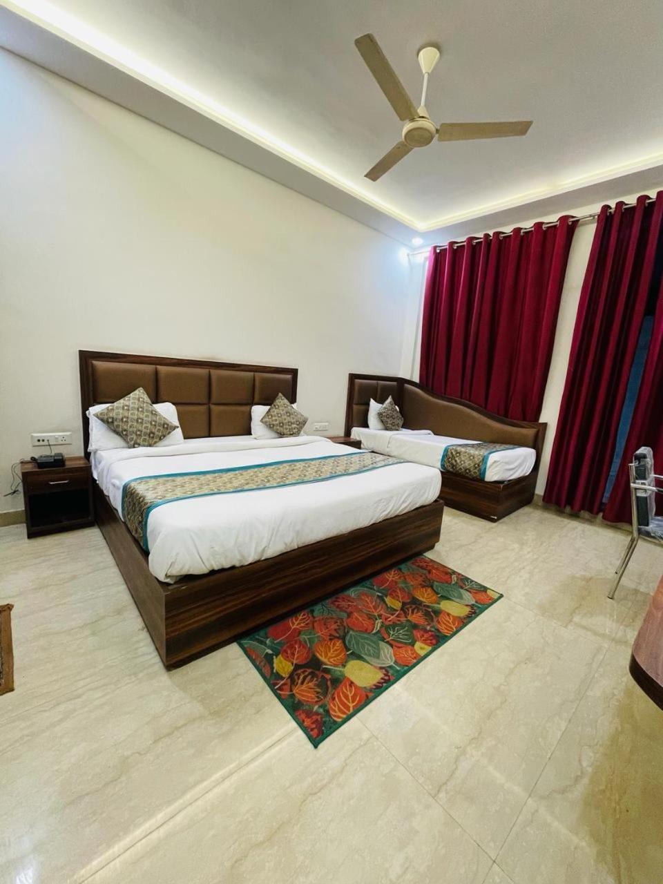 Hotel The Golden Taj By The Golden Taj Group & Hotels Agra  Extérieur photo