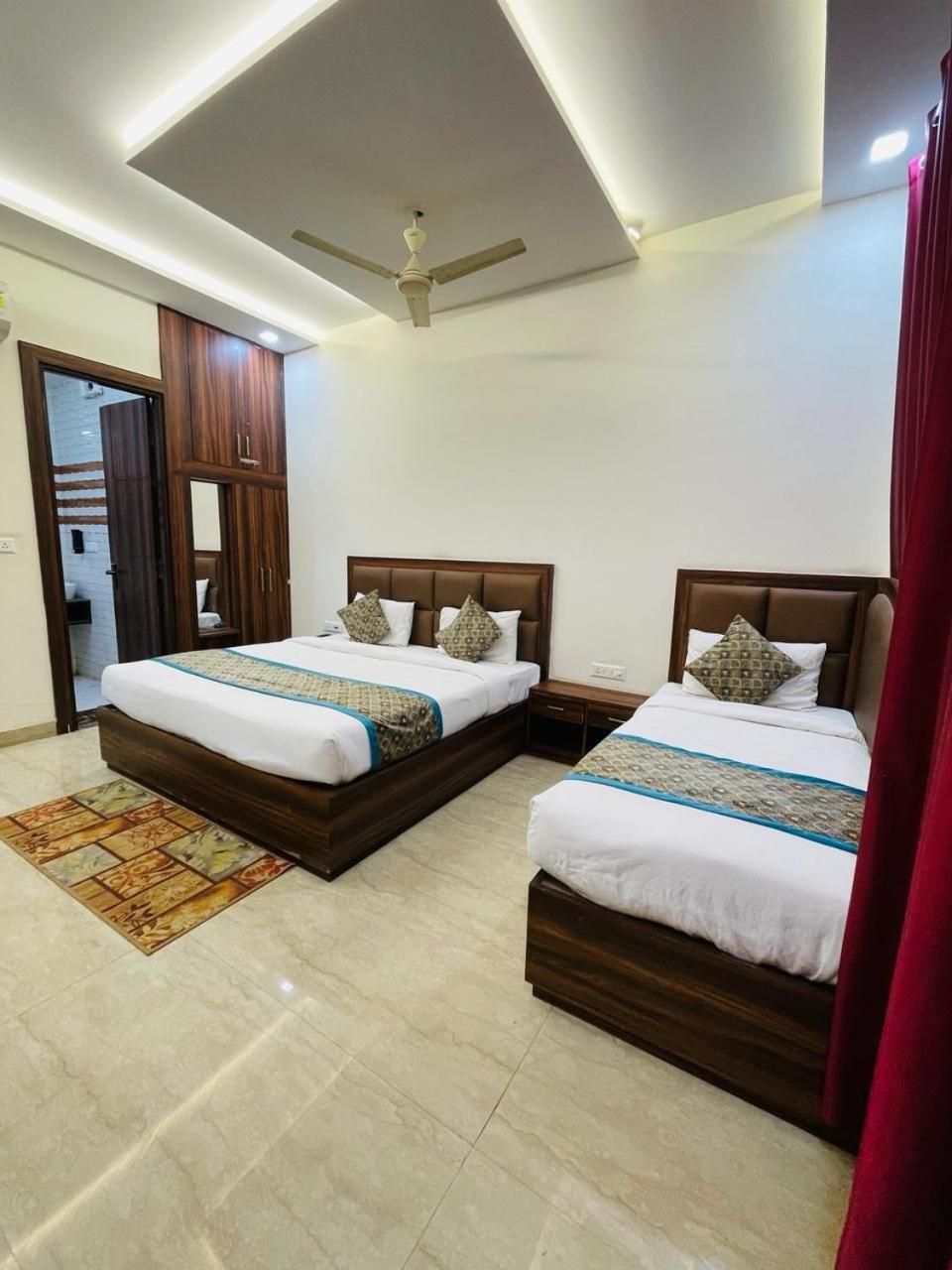 Hotel The Golden Taj By The Golden Taj Group & Hotels Agra  Extérieur photo